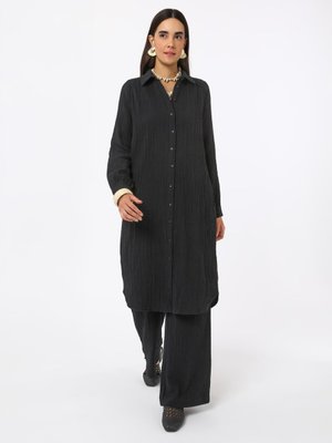 Siyah Pamuklu Müslin Kumaş Bağlama Detaylı Pantolon Siyah Pamuklu Müslin Kumaş Bağlama Detaylı Pantolon