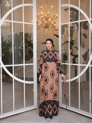 Bej Ankanoor Barok Desenli Viskon Elbise