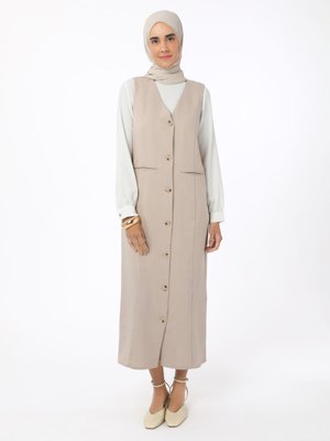 Bej Boydan Düğmeli Kolsuz Elbise