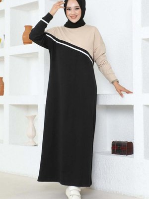 Siyah Şerit Detaylı Spor Elbise