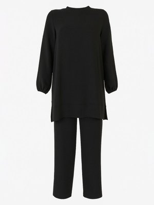 Siyah Büyük Beden Takım