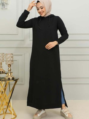 Siyah Yırtmaçlı Spor Elbise Siyah Yırtmaçlı Spor Elbise