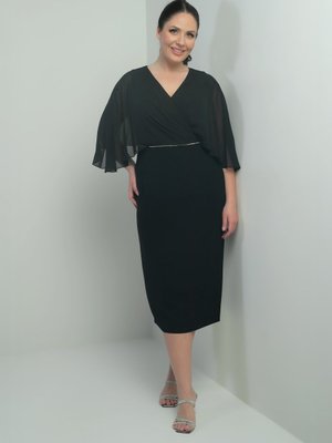 Siyah V Yaka Üstü Şifon Drapeli Astarlı Beli Taşlı Büyük Beden Krep Midi Elbise