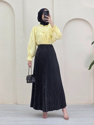 Siyah Taşlı Pliseli Kraş Etek Siyah Taşlı Pliseli Kraş Etek