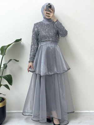 Gri Yakası Lastikli Kuşaklı Pullu Tül Abiye Elbise