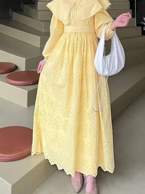 Sarı Pelerin Yaka Dantel Detaylı Elbise Sarı Pelerin Yaka Dantel Detaylı Elbise
