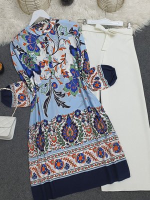 Lacivert Çiçek Desenli Yarım Düğmeli Pamuk Viskon Tunik