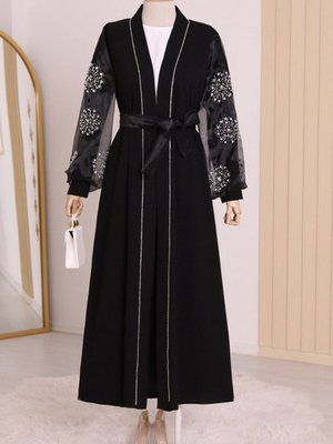 Siyah Kolları İnci Taş Detaylı Abaya