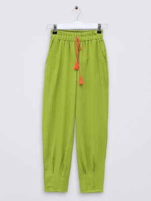 F.yeşili Paçası Pens Dikişli Bağcık Detaylı Pantolon