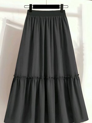 Siyah Uzun Beli Lastikli Paraşüt Etek Siyah Uzun Beli Lastikli Paraşüt Etek