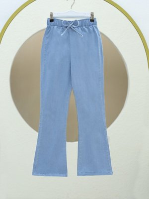 Açık Mavi İspanyol Paça Bağcık Detaylı Kot Pantolon