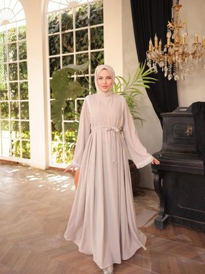 Bej Ankanoor Abaya Kol Nakışlı Medine İpeği Abiye Elbise Bej Ankanoor Abaya Kol Nakışlı Medine İpeği Abiye Elbise