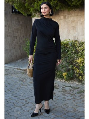Büzgülü Sandy Siyah Elbise Büzgülü Sandy Siyah Elbise