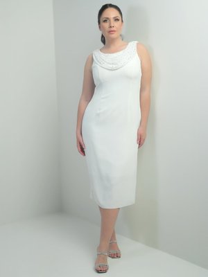Ekru Degaje Yaka Taş Detaylı Astarlı Büyük Beden Krep Midi Elbise
