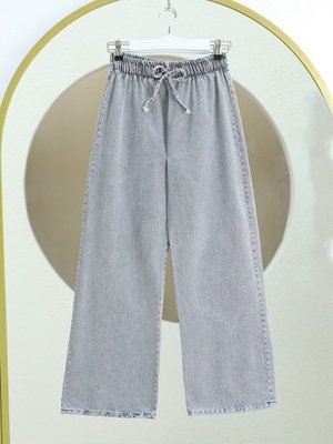 Gri Bol Paça Beli Lastikli Bağcık Detaylı Kot Pantolon