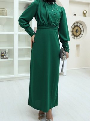 Zümrüt Kruvaze Yaka İnci Detaylı Krep Elbise Zümrüt Kruvaze Yaka İnci Detaylı Krep Elbise