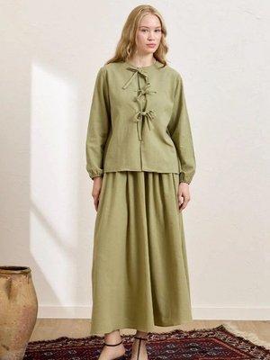 Haki Üç Fiyonklu Organik Keten Bluz & Balon Etek Takım