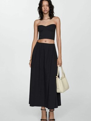 Siyah Uzun Evaze Etek