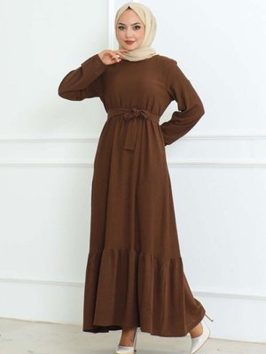 Kahverengi Eteği Fırfırlı Bürümcük Elbise Kahverengi Eteği Fırfırlı Bürümcük Elbise