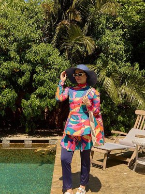 Lacivert Likralı Fulya Model Pembe Rüyası Tam Kapalı Mayo