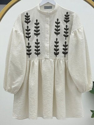 Ekru Panç İşlemeli Yarım Düğmeli Keten Tunik Ekru Panç İşlemeli Yarım Düğmeli Keten Tunik