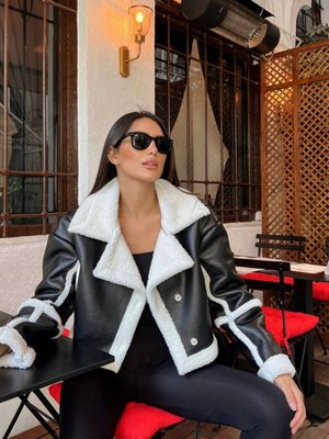 Siyah Detaylı Rabbit Kaplama Crop Mont