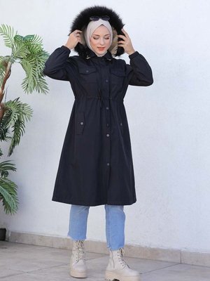 Siyah Bondit Kumaş Kürklü Kaban Siyah Bondit Kumaş Kürklü Kaban