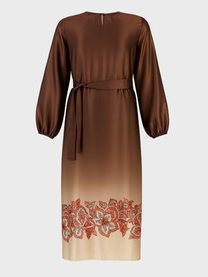 Kahverengii Büyük Beden Degrade Desenli Saten Elbise Kahverengii Büyük Beden Degrade Desenli Saten Elbise