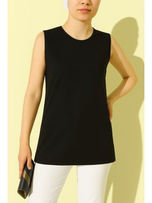 Siyah Yuvarlak Yaka Sıfır Kol Penye İçlik