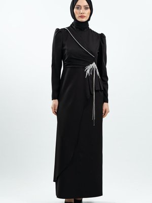 Siyah Taş Detaylı Abiye Elbise