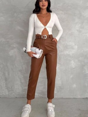 Turuncu Havuç Paça Kemerli Deri Pantolon