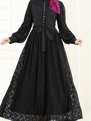 Siyah Kuşaklı Düğmeli Elbise