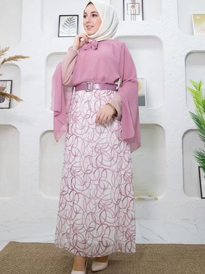 Beyaz Eteği Desenli Elbise Beyaz Eteği Desenli Elbise