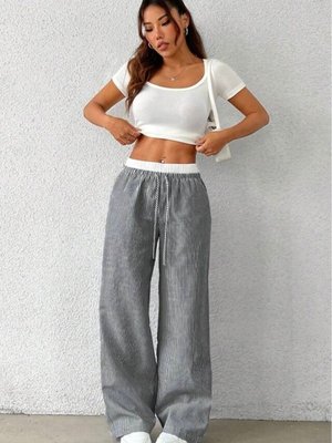 Siyah Beyaz Çizgili Yüksek Bel Rahat Kesim Pantolon