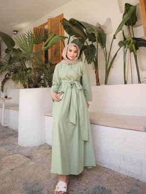 Yeşil Önü Çapraz Belden Bağlamalı Elbise Yeşil Önü Çapraz Belden Bağlamalı Elbise