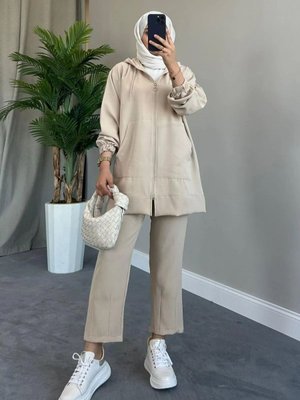 Bej Fermuarlı Spor İkili Takım Pantolon Boy:97cm Tunik Boy: 80cm