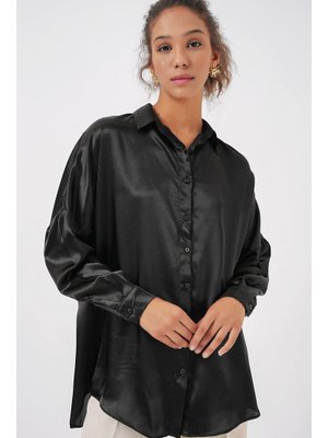 Siyah Oversize Saten Gömlek Siyah Oversize Saten Gömlek