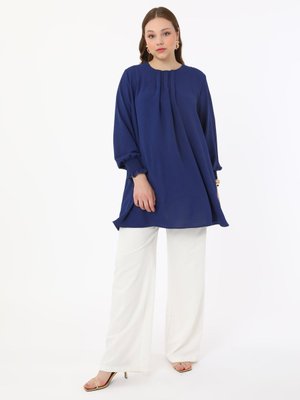Koyu İndigo Büyük Beden Kolları Gipeli Aerobin Tunik