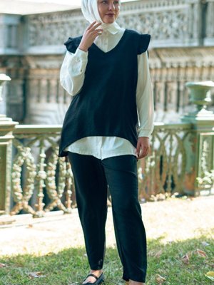 Siyah Fırfırlı Üçlü Keten İkili Takım