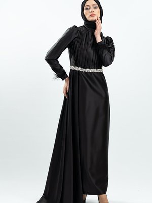 Siyah Taşlı Saten Abiye Elbise Siyah Taşlı Saten Abiye Elbise
