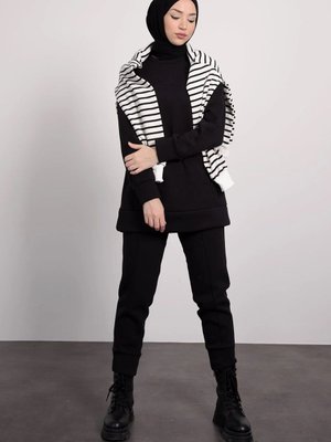 Siyah Kanguru Cepli İçi Polarlı İkili Takım