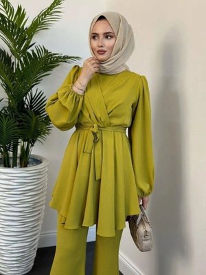 Yağ Yeşili V Çaprazlı Pantolonlu İkili Takım