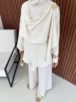 Broşlu Keten Takım