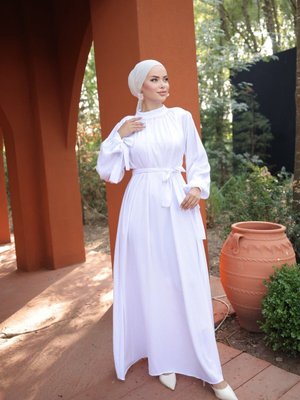 Beyaz Büzgü Yaka Kurdelalı Abiye Elbise