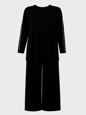 Siyah Kolları Sim Şerit Detaylı Viskon Rahat Kalıp Büyük Beden Takım