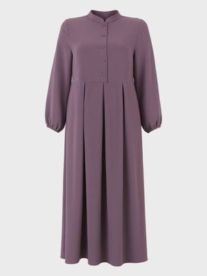 Mor Hakim Yaka Düğme Detaylı Büyük Beden Aerobin Elbise Mor Hakim Yaka Düğme Detaylı Büyük Beden Aerobin Elbise