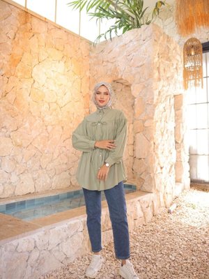 Yeşil Beli Büzgülü Bağlamalı Tunik Yeşil Beli Büzgülü Bağlamalı Tunik