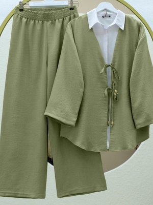 Haki Önü Çift Bağlamalı Pantolonlu Kimono İkili Takım Haki Önü Çift Bağlamalı Pantolonlu Kimono İkili Takım