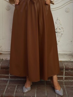 Kahverengi Uzun Suni Deri Bağcıklı Etek