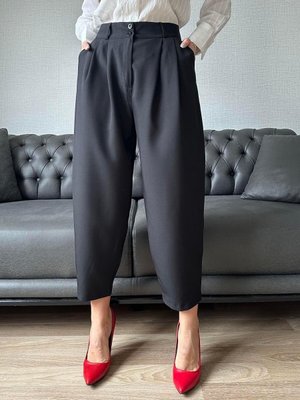 Siyah Pileli Şalvar Pantolon